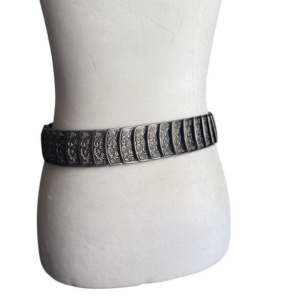 VTG Retro Rhinestone Metal Stretch Elastic Silver Tone Belt Round Ornate Floral - Picture 2 of 5